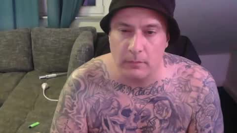 Snapshot of sinalco1975 chatting on October 23, 1:42 am sinalco1975 online show from October 23, 1:42 am