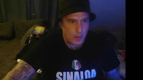 Snapshot of sinalco1975 chatting on September 17, 2:23 am sinalco1975 online show from September 17, 2:23 am