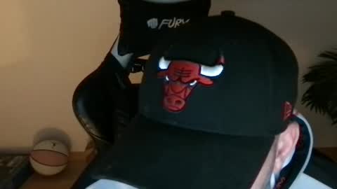 sincarro online show from February 13, 10:59 pm