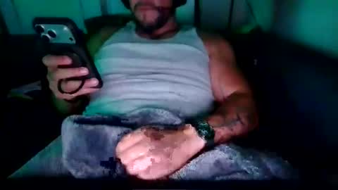 sir2tuggz online show from June 27, 9:45 am