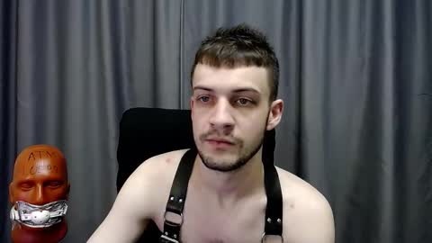 Sir Damien online show from December 17, 3:14 am