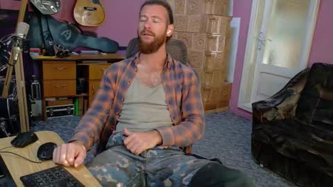 I am The Fourth and only Sir. Pelo online show from September 18, 6:15 am