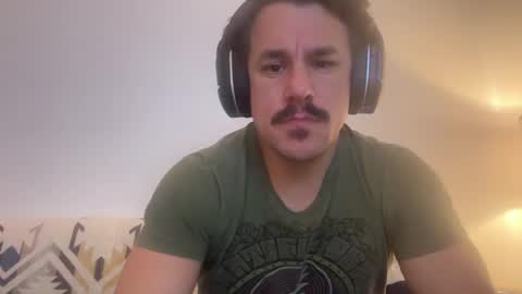 Snapshot of sirbubblesworth chatting on January 25, 9:57 am sirbubblesworth online show from January 25, 9:57 am