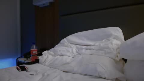 James online show from October 4, 12:38 am