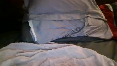 Snapshot of sissyandi38 chatting on October 27, 12:35 am wants to suck cock online show from October 27, 12:35 am