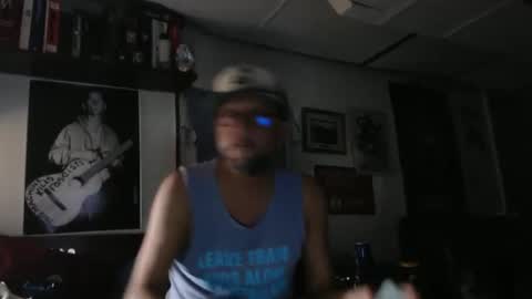 Snapshot of situationallefty chatting on January 4, 5:58 am Situational Lefty online show from January 4, 5:58 am