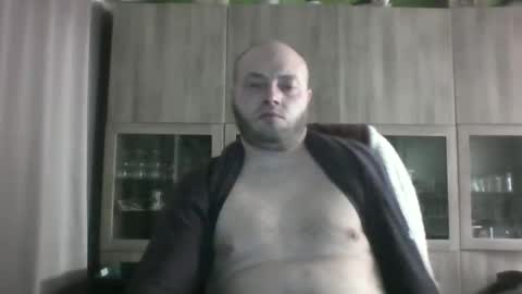 sixten113 online show from April 1, 1:41 pm