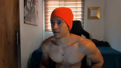 Liam Vokov online show from December 15, 2:05 pm