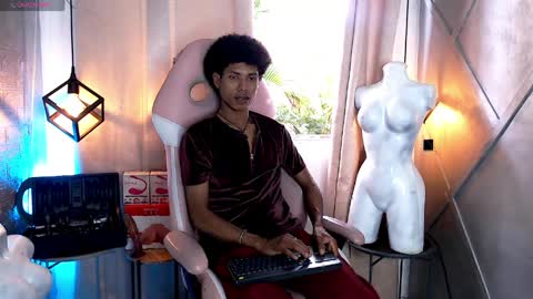 sky_walkerss online show from April 2, 5:32 pm