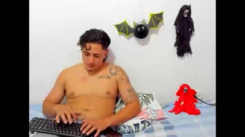 skyhot21 online show from October 23, 4:27 am