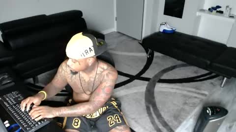 nasty twitter KASHCARTERATL online show from January 4, 5:58 pm