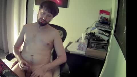 Snapshot of slave2pussy chatting on December 17, 7:07 am slave2pussy online show from December 17, 7:07 am