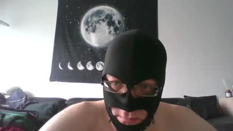 Snapshot of slaveforgodess chatting on March 12, 8:08 am slaveforgodess online show from March 12, 8:08 am