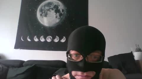 Snapshot of slaveforgodess chatting on February 7, 11:01 am slaveforgodess online show from February 7, 11:01 am