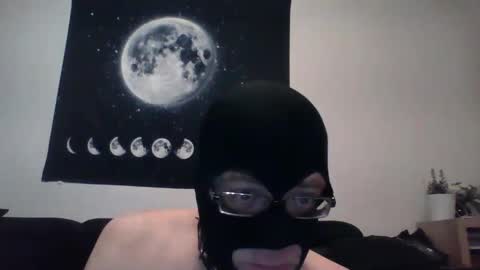 Snapshot of slaveforgodess chatting on March 6, 9:09 pm slaveforgodess online show from March 6, 9:09 pm