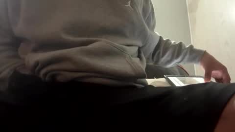 Snapshot of slick2285 chatting on October 21, 7:44 am slick2285 online show from October 21, 7:44 am