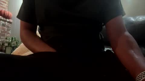 Snapshot of slick2285 chatting on October 18, 9:25 am slick2285 online show from October 18, 9:25 am