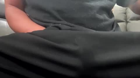 Snapshot of slick2285 chatting on October 27, 9:00 am slick2285 online show from October 27, 9:00 am