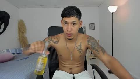 slim_master12 online show from March 16, 11:41 pm