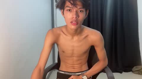 Snapshot of slim_sensation chatting on October 20, 2:21 pm slim_sensation online show from October 20, 2:21 pm