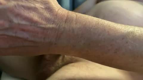 slimguy03 online show from October 29, 7:55 am