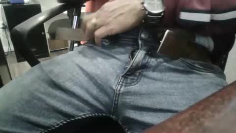 Snapshot of slimjimorange9 chatting on October 16, 7:00 pm slimjimorange9 online show from October 16, 7:00 pm