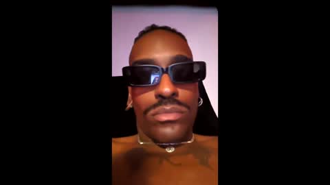 slimjimtexas online show from April 1, 4:58 am