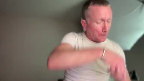 slubbieslutmale6969 online show from June 14, 11:56 am