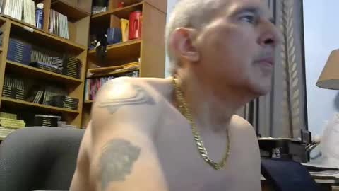 sluttyslave81 online show from December 12, 5:10 am