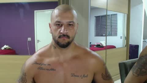 Snapshot of smithduke chatting on February 18, 10:47 pm smithduke online show from February 18, 10:47 pm