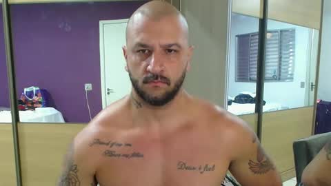 Snapshot of smithduke chatting on December 6, 1:33 pm smithduke online show from December 6, 1:33 pm