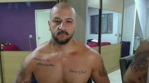 Snapshot of smithduke chatting on March 1, 11:28 am smithduke online show from March 1, 11:28 am