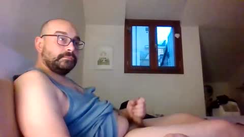 smoker985 online show from December 3, 6:41 am