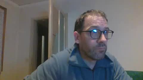 luca online show from October 3, 8:14 pm