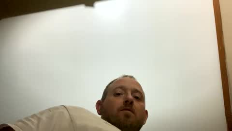 Snapshot of smokeymt420 chatting on March 3, 3:28 am smokeymt420 online show from March 3, 3:28 am