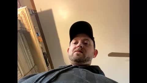 Snapshot of smokeymt420 chatting on December 25, 5:37 pm smokeymt420 online show from December 25, 5:37 pm