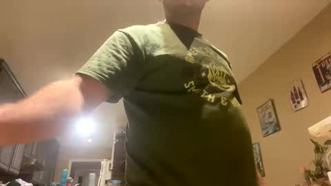 Snapshot of smokeymt420 chatting on January 31, 6:13 am smokeymt420 online show from January 31, 6:13 am