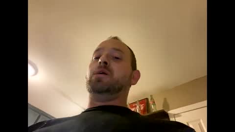 Snapshot of smokeymt420 chatting on January 10, 5:37 am smokeymt420 online show from January 10, 5:37 am