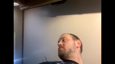 Snapshot of smokeymt420 chatting on December 31, 8:02 pm smokeymt420 online show from December 31, 8:02 pm