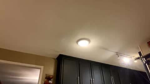 Snapshot of smokeymt420 chatting on February 24, 4:27 am smokeymt420 online show from February 24, 4:27 am