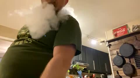 Snapshot of smokeymt420 chatting on March 1, 3:53 am smokeymt420 online show from March 1, 3:53 am