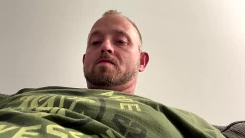 Snapshot of smokeymt420 chatting on September 23, 5:51 am smokeymt420 online show from September 23, 5:51 am