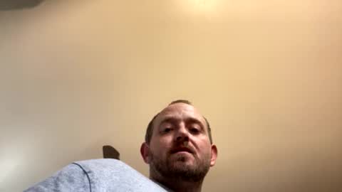 Snapshot of smokeymt420 chatting on January 8, 2:35 pm smokeymt420 online show from January 8, 2:35 pm