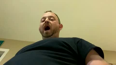 Snapshot of smokeymt420 chatting on February 15, 3:52 am smokeymt420 online show from February 15, 3:52 am