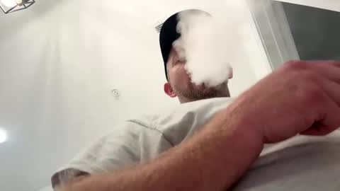 Snapshot of smokeymt420 chatting on September 29, 11:44 pm smokeymt420 online show from September 29, 11:44 pm