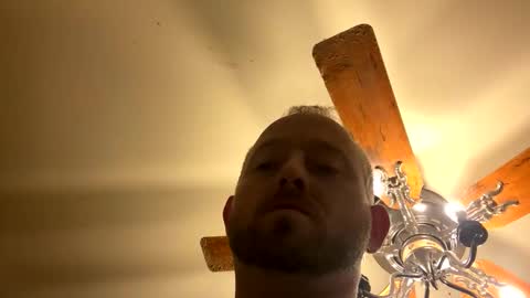 Snapshot of smokeymt420 chatting on March 10, 3:23 am smokeymt420 online show from March 10, 3:23 am