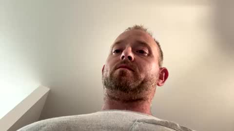 Snapshot of smokeymt420 chatting on October 1, 4:27 am smokeymt420 online show from October 1, 4:27 am