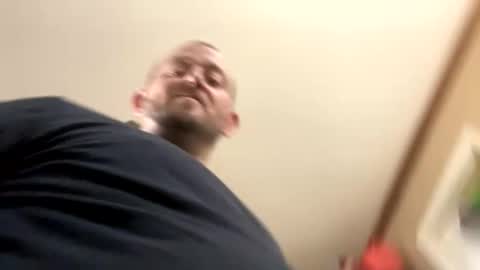 Snapshot of smokeymt420 chatting on February 8, 6:33 pm smokeymt420 online show from February 8, 6:33 pm