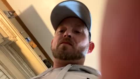 Snapshot of smokeymt420 chatting on December 3, 3:22 pm smokeymt420 online show from December 3, 3:22 pm