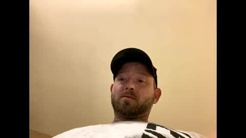 Snapshot of smokeymt420 chatting on February 9, 4:36 am smokeymt420 online show from February 9, 4:36 am